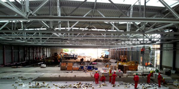 Production hall with accompanying offices and auxiliary rooms with a total area of  8000 sqm